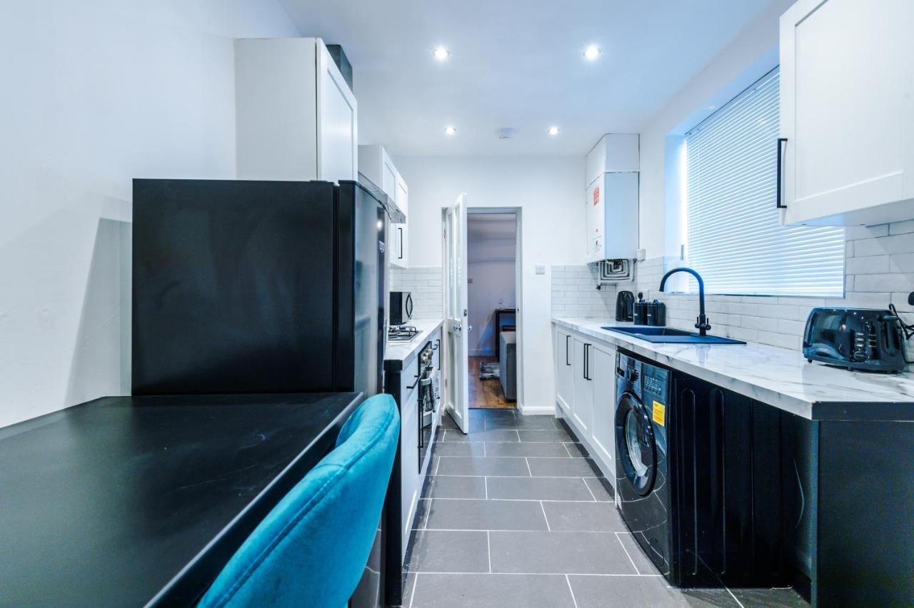 3 Bedroom House Manchester Hosted By Mcr Dens 외부 사진